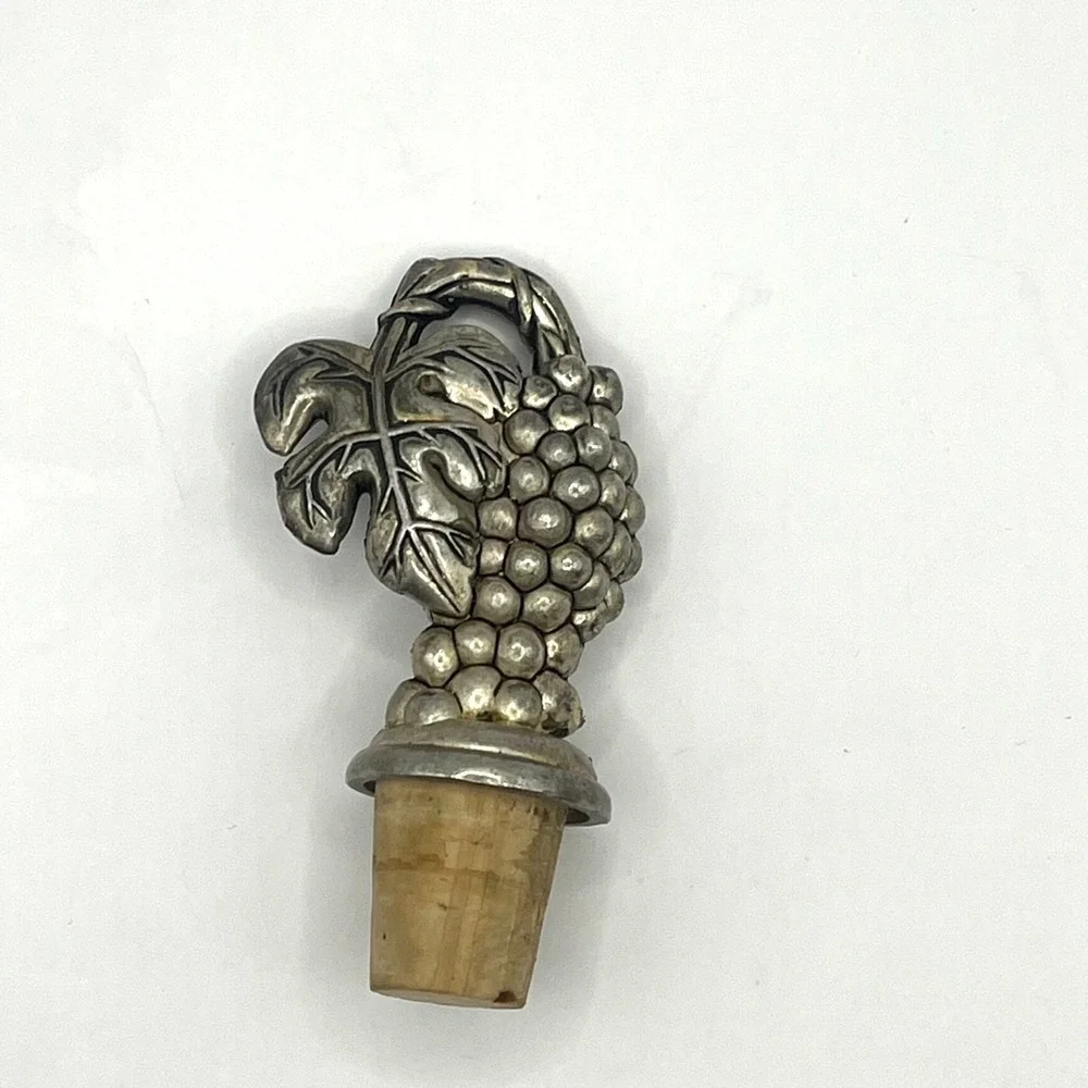 Vintage Silver Toned Grapes Heavy Metal Wine Cork Bottle Stopper Leaves‎ 3.5